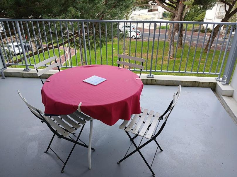 Appartement T3 Avec Piscine, 150m De L'ocean *